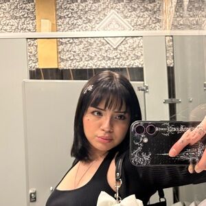 Meet your Posher, Lindsey